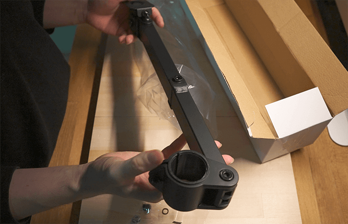 DIY 木材 ウッド ディスプレイ 棚 ポール用 モニターアーム VESA マウント 取り付け 方法